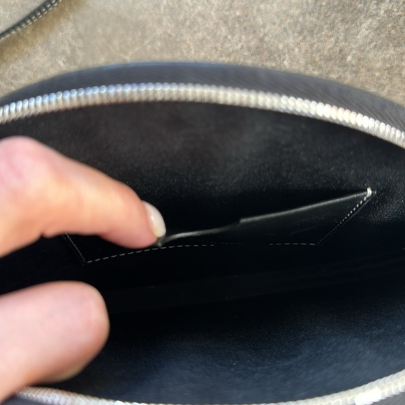 Orseund Iris Black Leather Round Crossbody Purse 48/60 - Picture 7 of 7